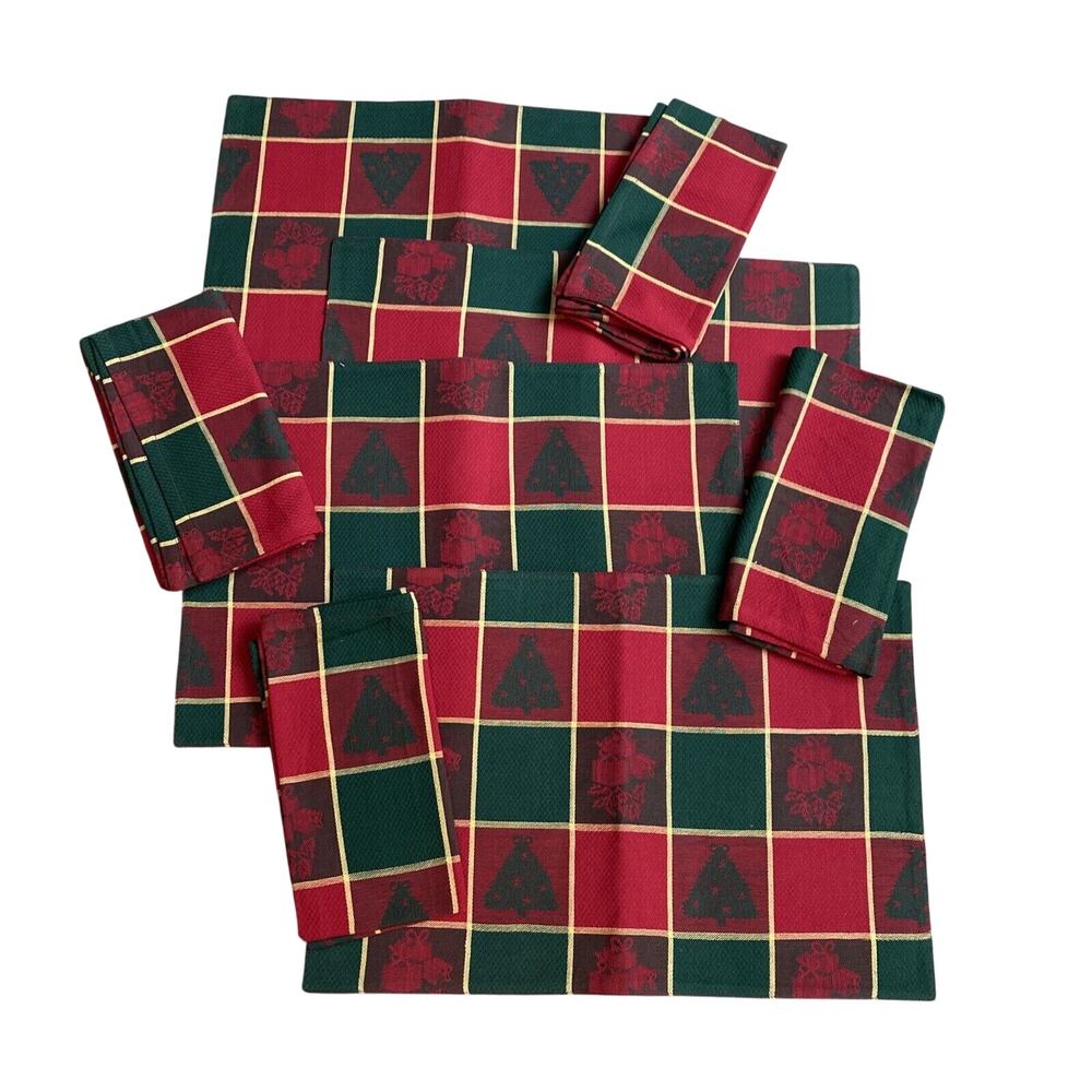 Vintage Christmas Table Linens (4) placemats & napkins red green plaid festive